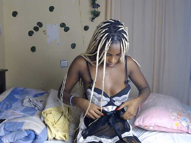 Ambrosiana live cam on BongaCams
