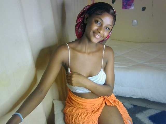 Ambrosiana live cam on BongaCams