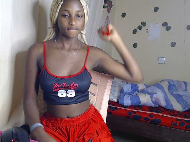 Ambrosiana live cam on BongaCams