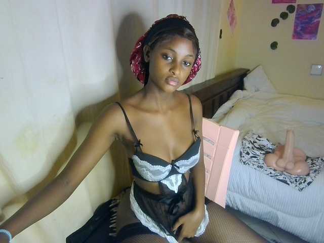 Ambrosiana live cam on BongaCams