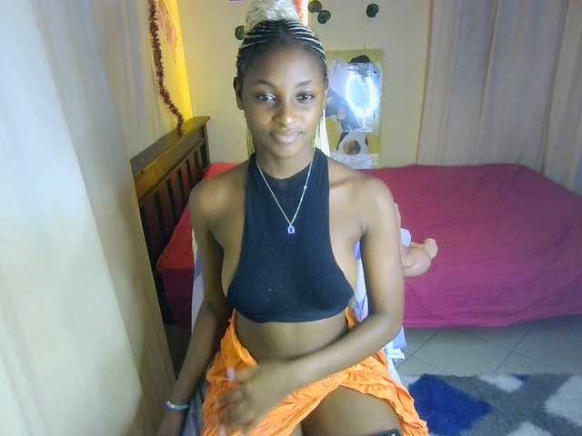 Ambrosiana live cam on BongaCams