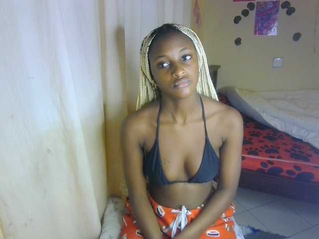 Ambrosiana live cam on BongaCams