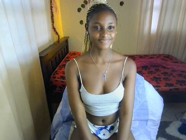 Ambrosiana live cam on BongaCams