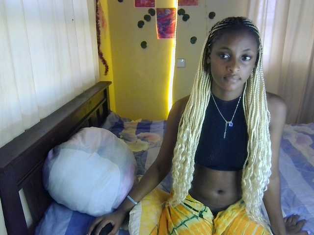 Ambrosiana live cam on BongaCams
