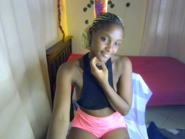 Ambrosiana live cam on BongaCams