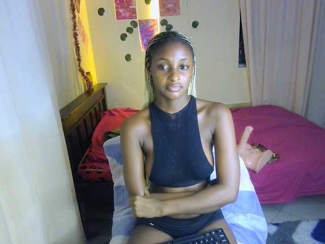 Ambrosiana live cam on BongaCams