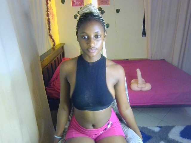 Ambrosiana live cam on BongaCams