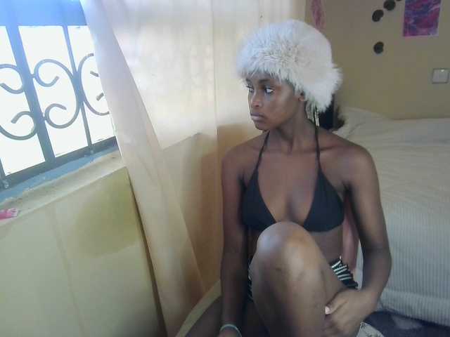 Ambrosiana live cam on BongaCams