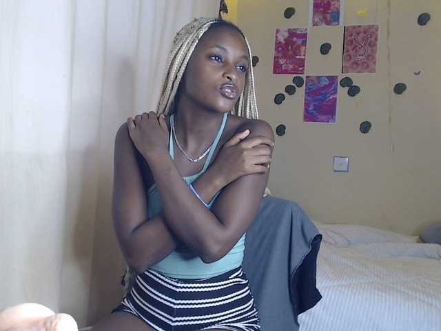 Ambrosiana live cam on BongaCams