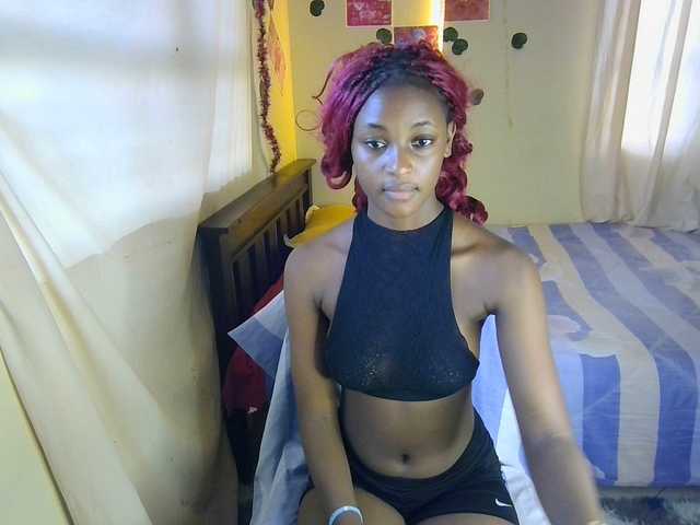 Ambrosiana live cam on BongaCams