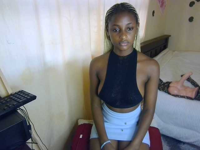 Ambrosiana live cam on BongaCams