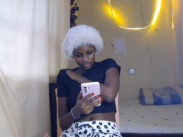 Ambrosiana live cam on BongaCams