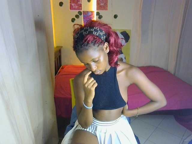 Ambrosiana live cam on BongaCams