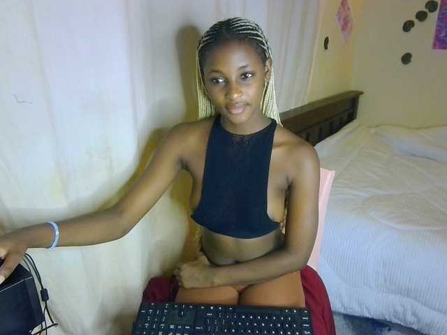Ambrosiana live cam on BongaCams