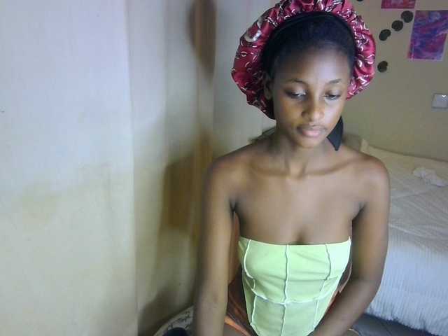 Ambrosiana live cam on BongaCams