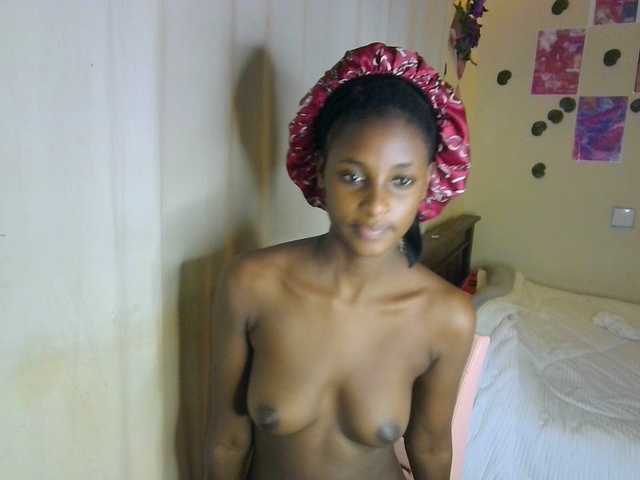Ambrosiana live cam on BongaCams