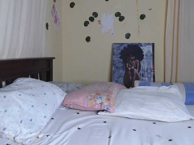Ambrosiana live cam on BongaCams