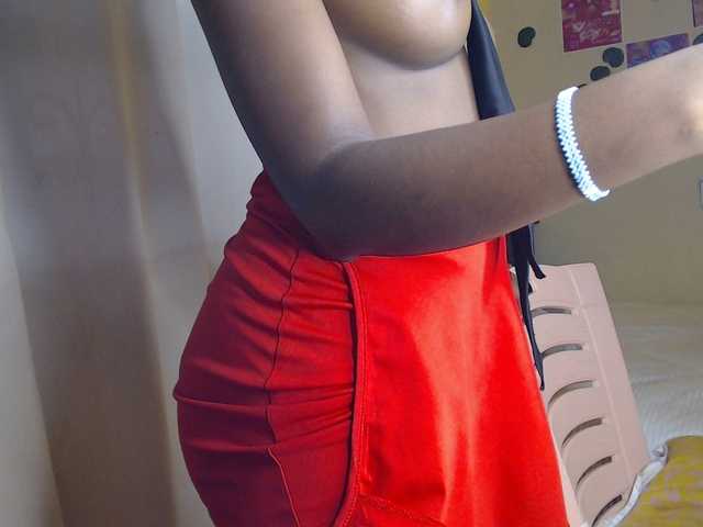 Ambrosiana live cam on BongaCams