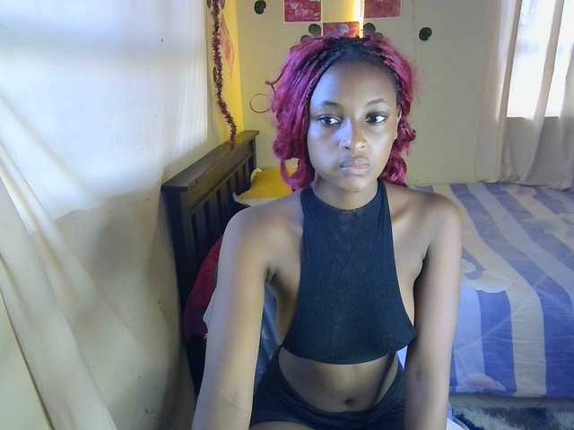 Ambrosiana live cam on BongaCams