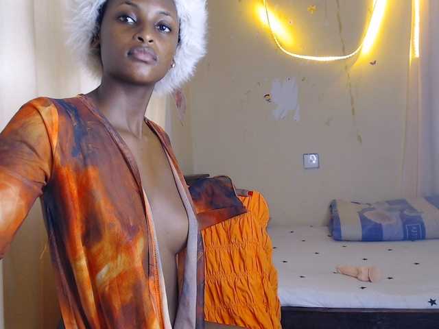 Ambrosiana live cam on BongaCams