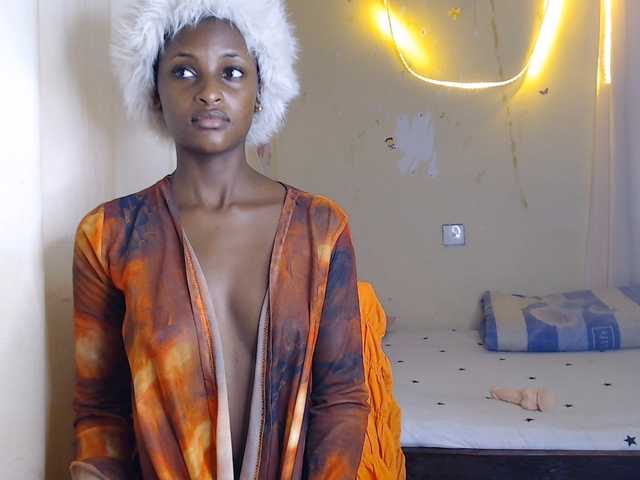 Ambrosiana live cam on BongaCams