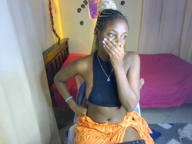 Ambrosiana live cam on BongaCams