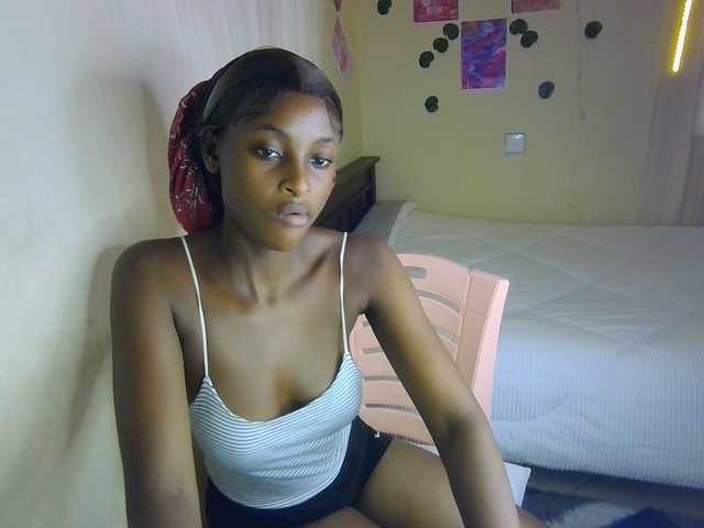 Ambrosiana live cam on BongaCams