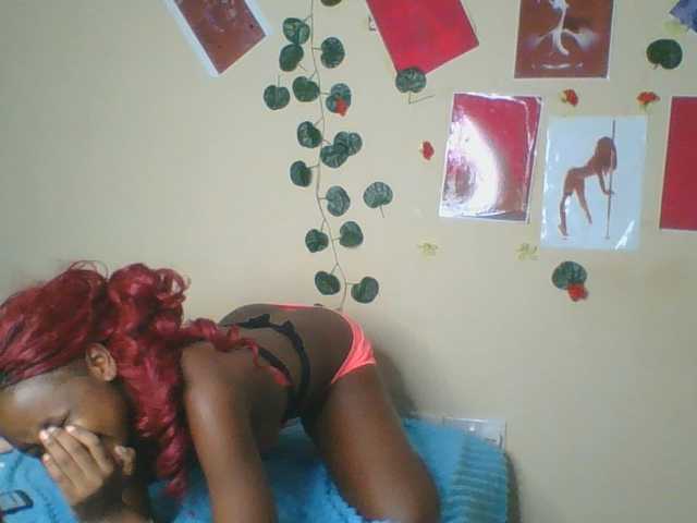 Ambrosiana live cam on BongaCams
