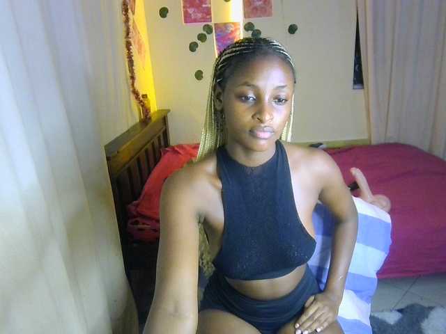 Ambrosiana live cam on BongaCams