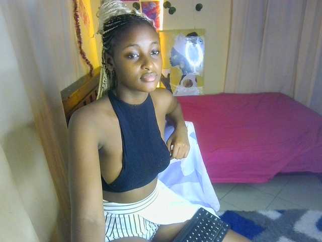 Ambrosiana live cam on BongaCams