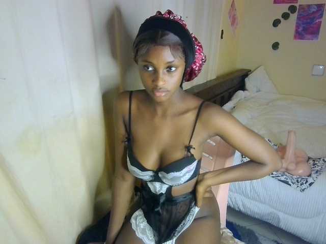 Ambrosiana live cam on BongaCams