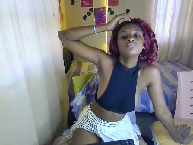 Ambrosiana live cam on BongaCams