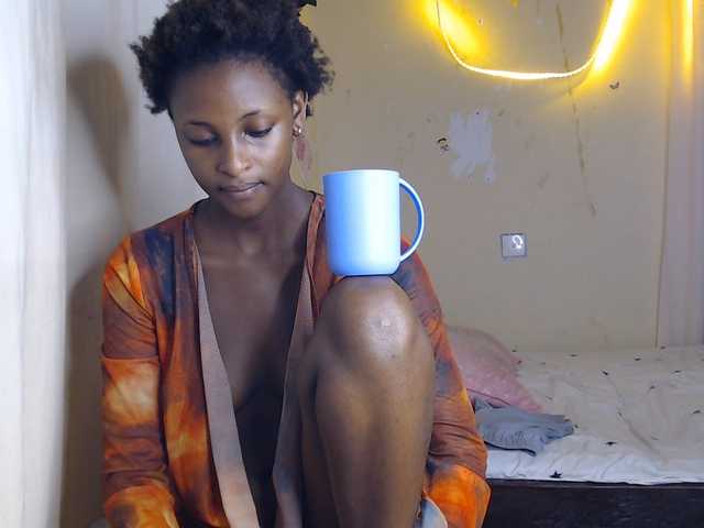 Ambrosiana live cam on BongaCams