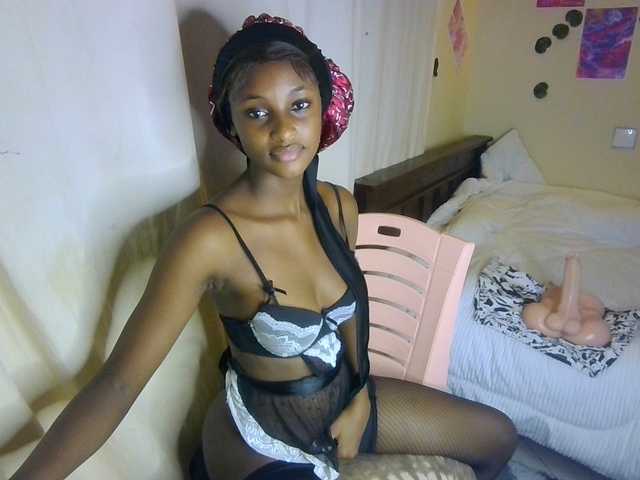 Ambrosiana live cam on BongaCams