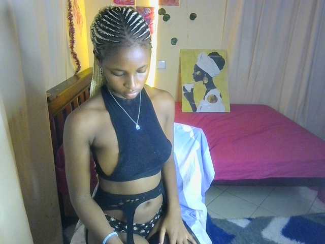 Ambrosiana live cam on BongaCams