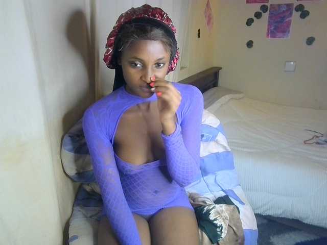 Ambrosiana live cam on BongaCams