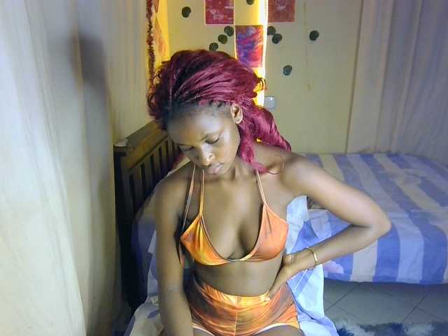 Ambrosiana live cam on BongaCams