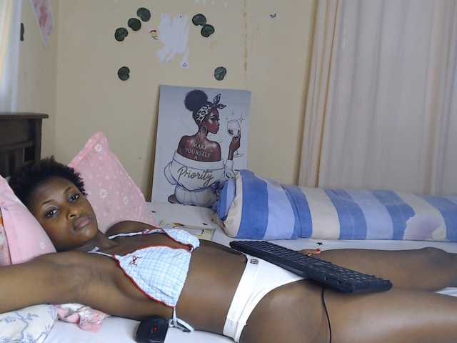 Ambrosiana live cam on BongaCams