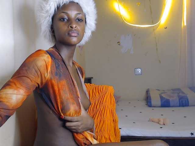 Ambrosiana live cam on BongaCams