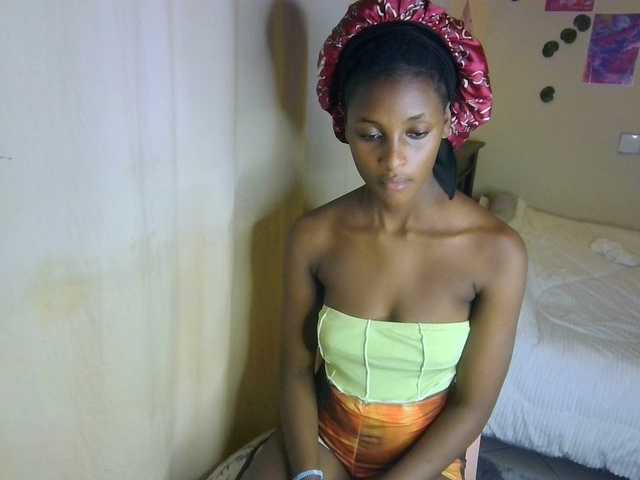 Ambrosiana live cam on BongaCams