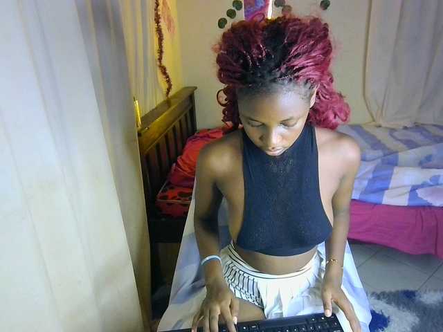 Ambrosiana live cam on BongaCams