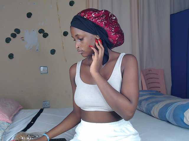 Ambrosiana live cam on BongaCams