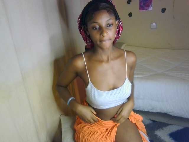 Ambrosiana live cam on BongaCams