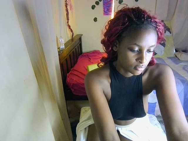 Ambrosiana live cam on BongaCams