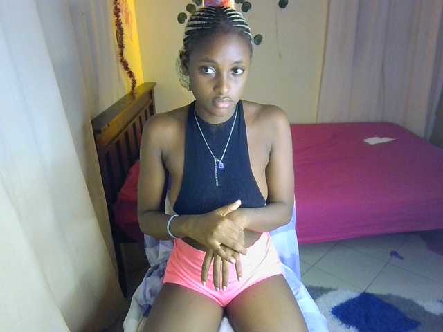 Ambrosiana live cam on BongaCams