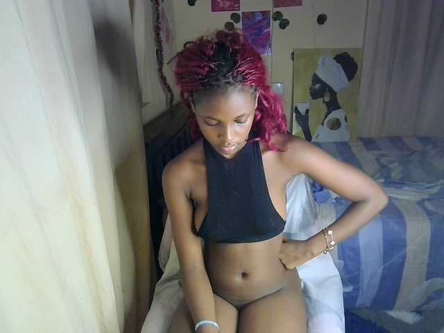 Ambrosiana live cam on BongaCams
