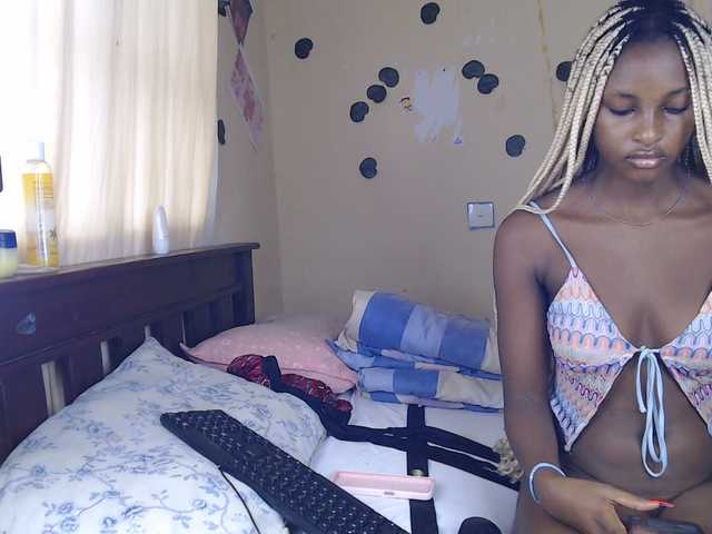 Ambrosiana live cam on BongaCams