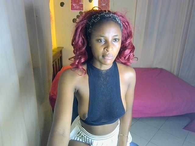 Ambrosiana live cam on BongaCams