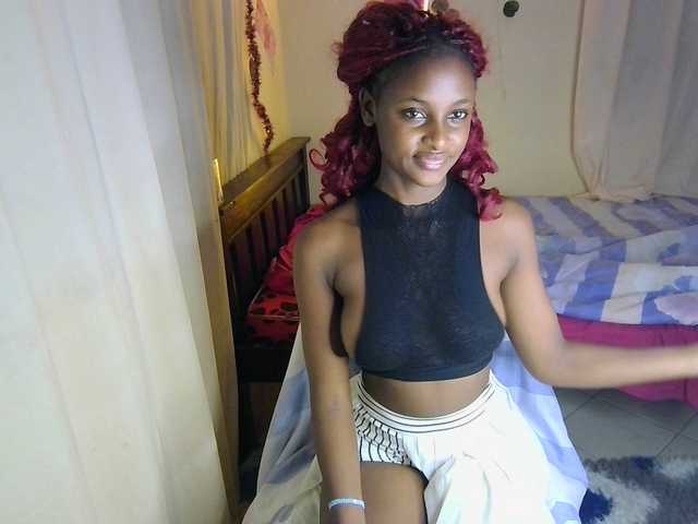 Ambrosiana live cam on BongaCams