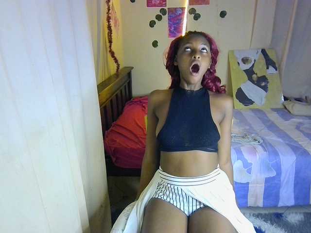 Ambrosiana live cam on BongaCams